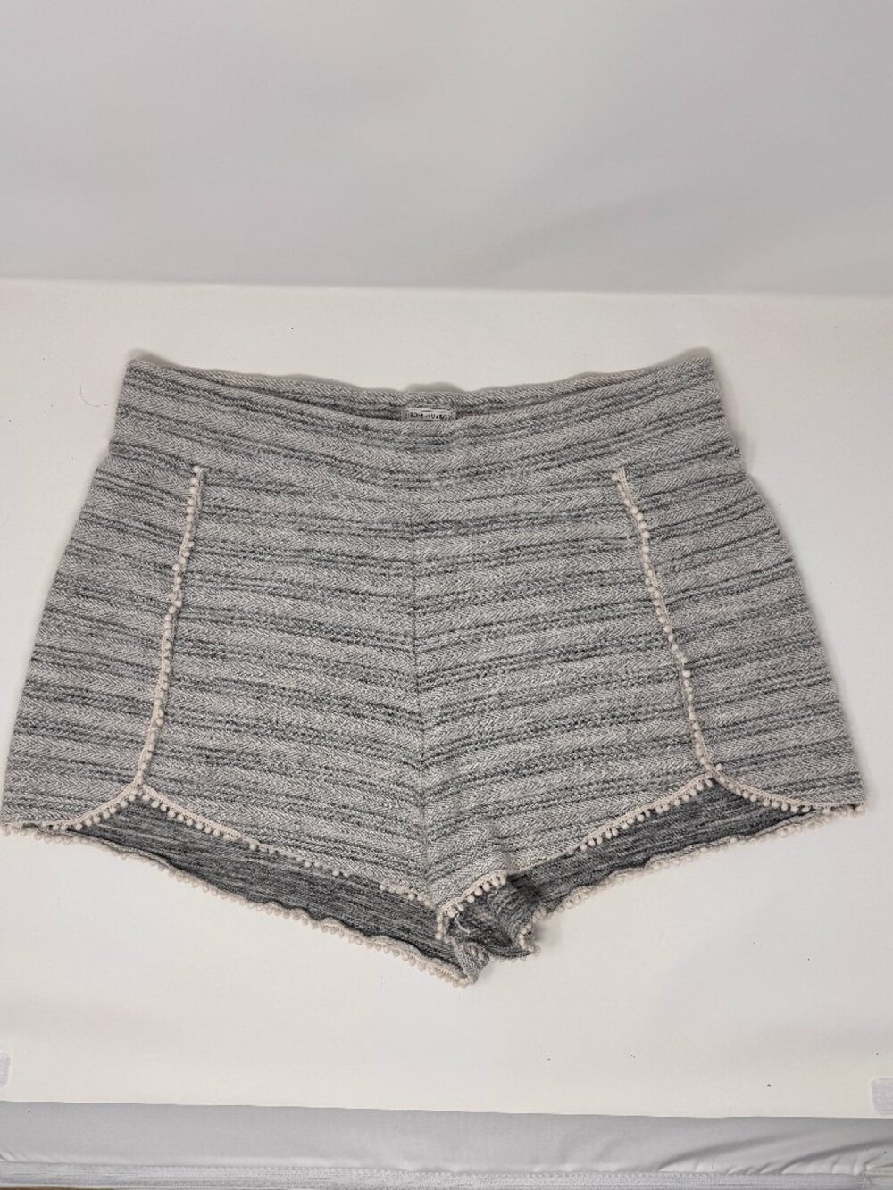 Melrose & Market Striped Pom-Pom Trim Boho Shorts Grey White Size L Like New